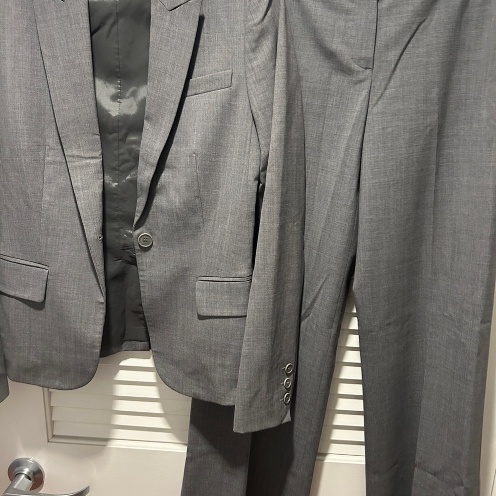 Theory Gray Classic Suit